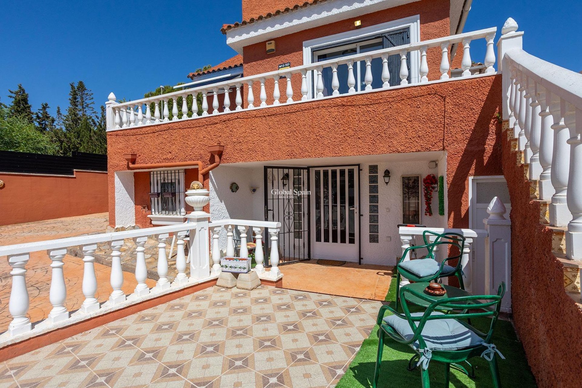 Revente - VILLA -
TORREVIEJA - LOS BALCONES - LOS ALTOS