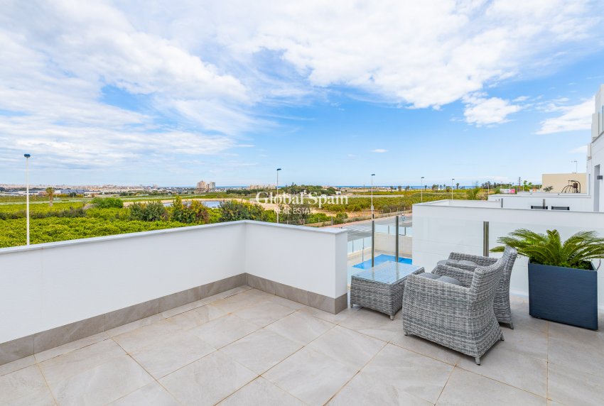 Revente - Villa -
TORREVIEJA - LOS BALCONES - LOS ALTOS