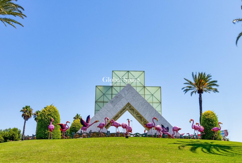 Revente - VILLA -
TORREVIEJA - Playa de los Locos