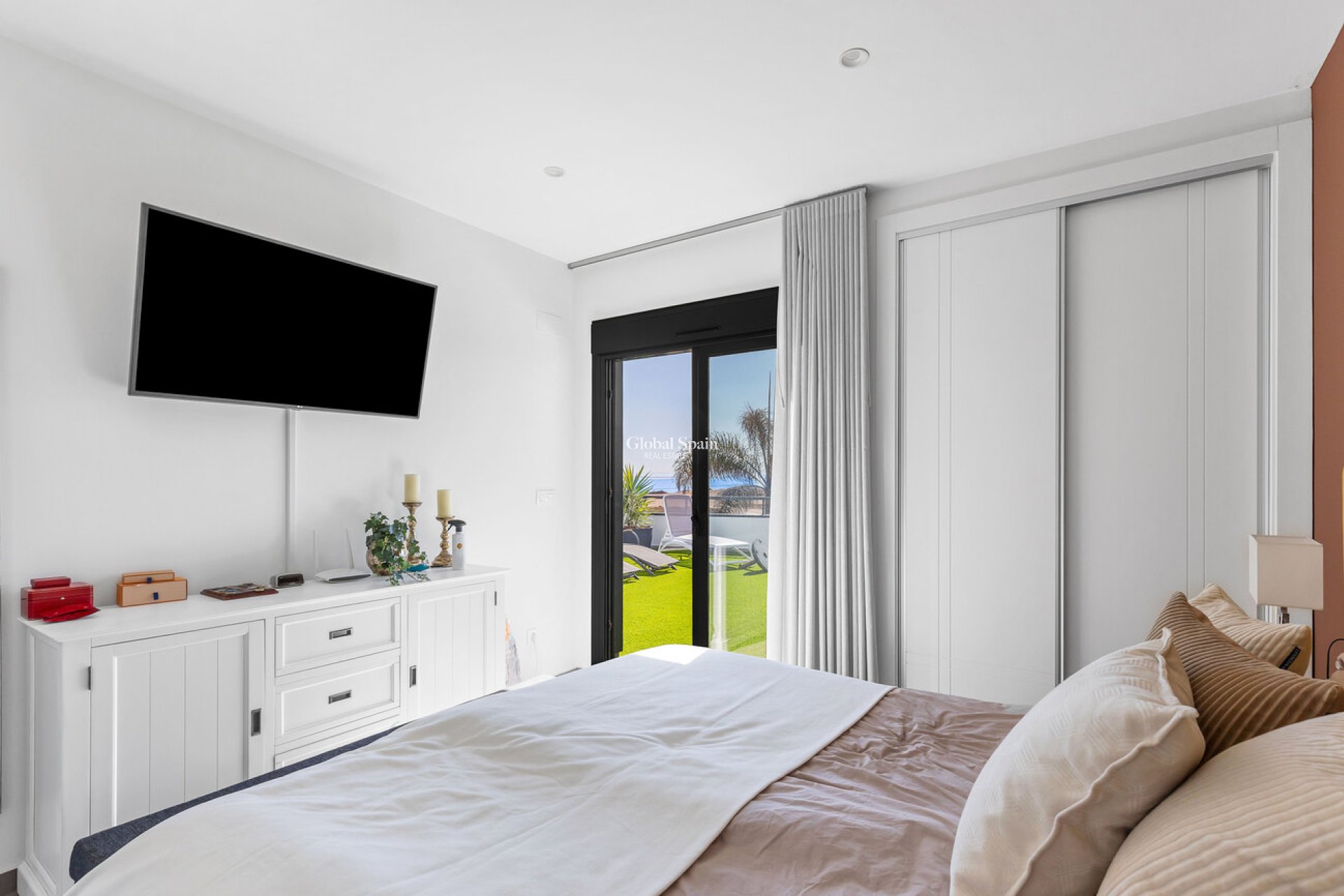 Revente - VILLA -
TORREVIEJA - Rosaleda