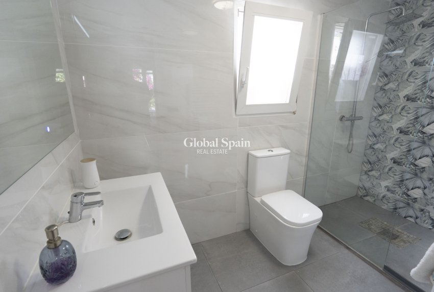 Revente - VILLA -
TORREVIEJA - San Luis