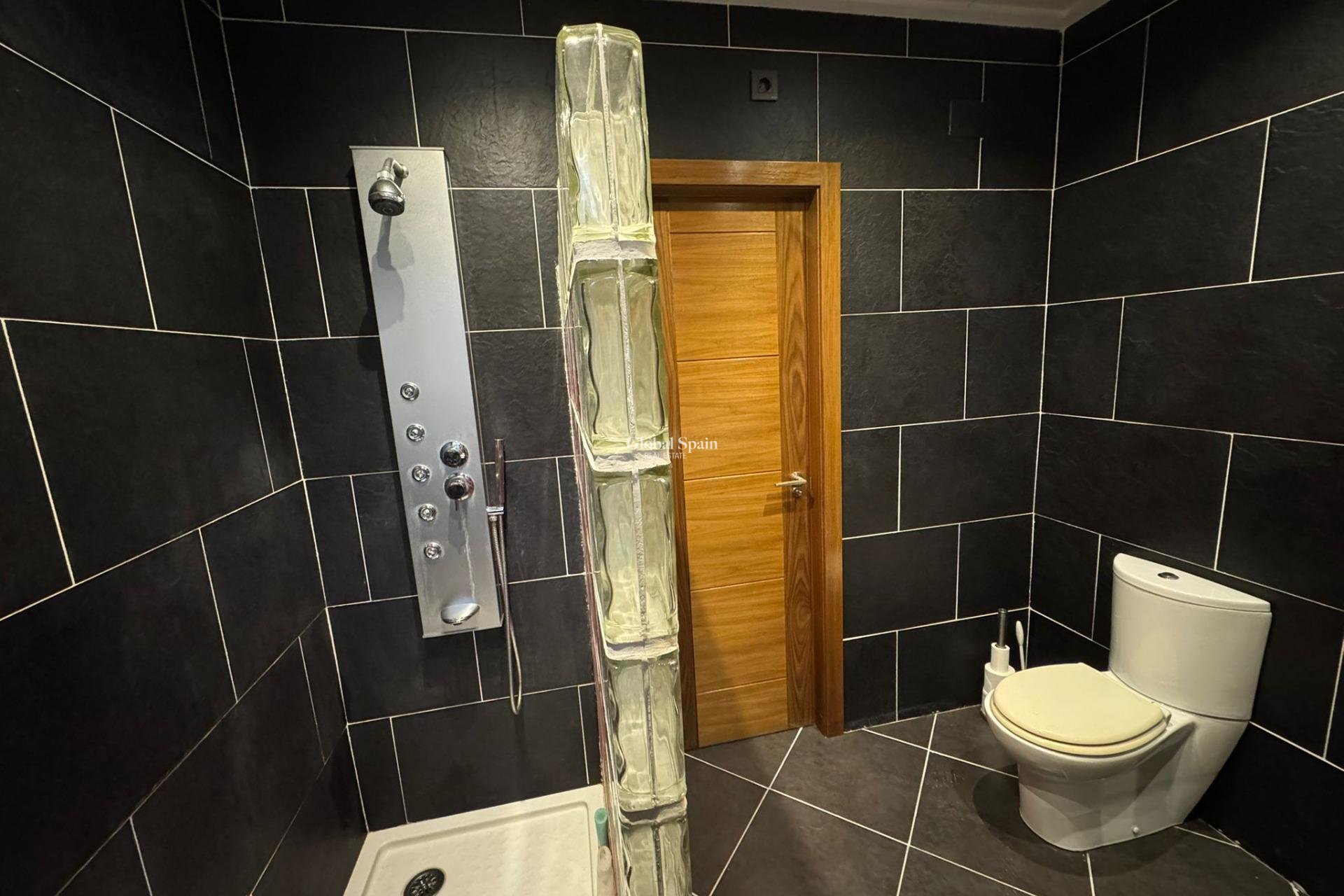 Revente - VILLA -
TORREVIEJA - San luis