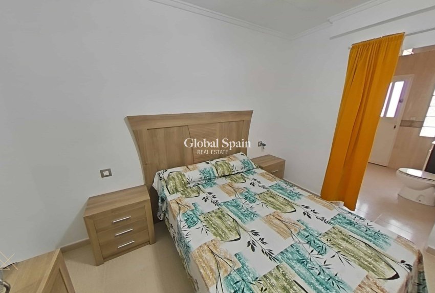 Revente - VILLA -
TORREVIEJA - San Luis