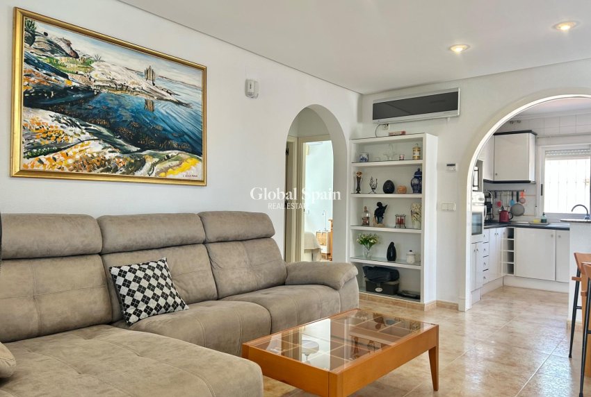 Revente - VILLA -
TORREVIEJA - San Luis