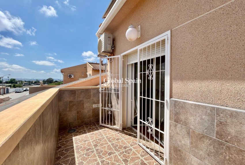 Revente - VILLA -
TORREVIEJA - San Luis