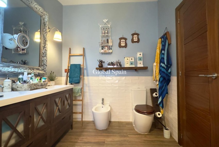 Revente - VILLA -
TORREVIEJA - Torreblanca