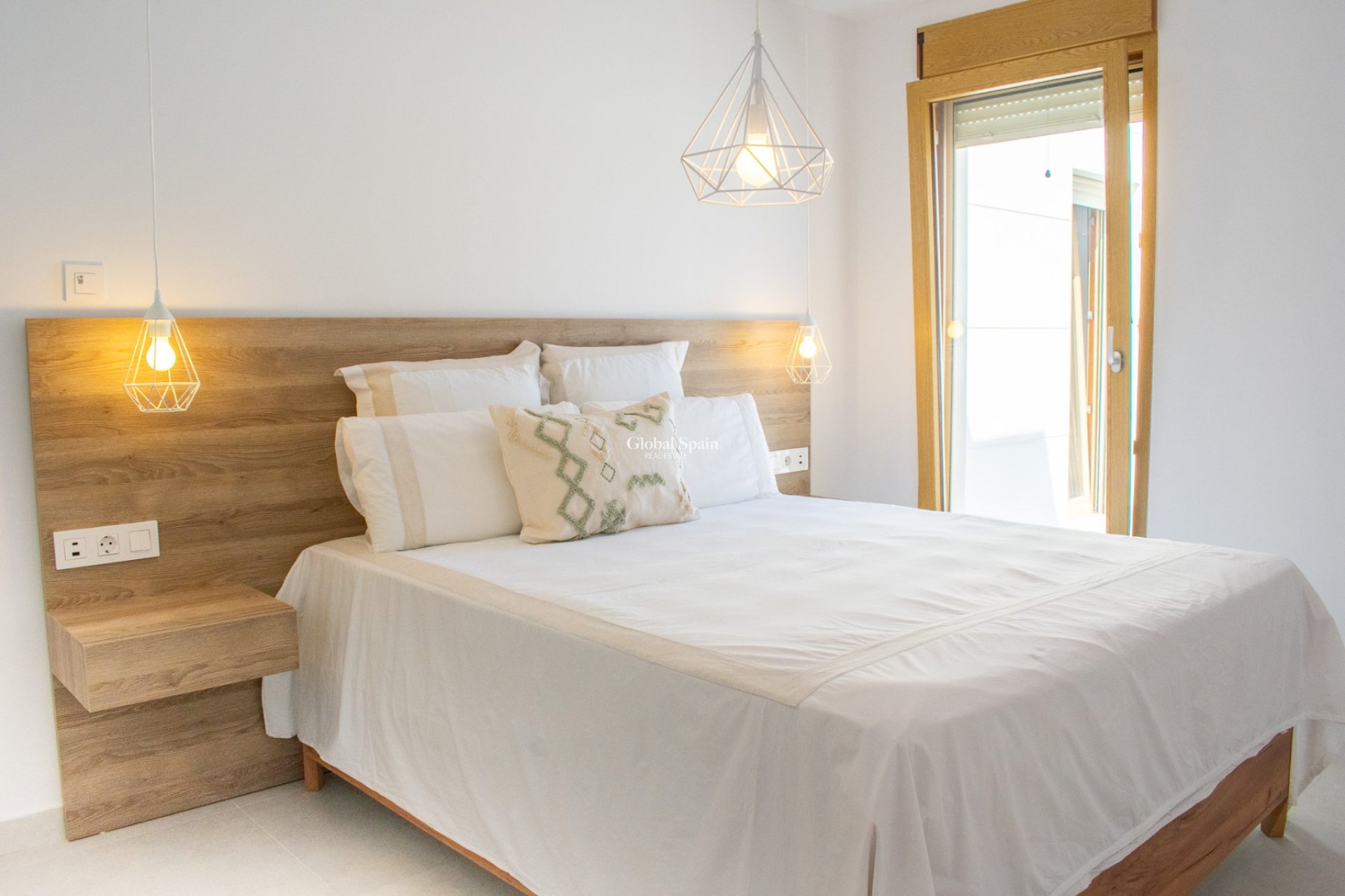 Revente - VILLA -
TORREVIEJA - Torreta Florida