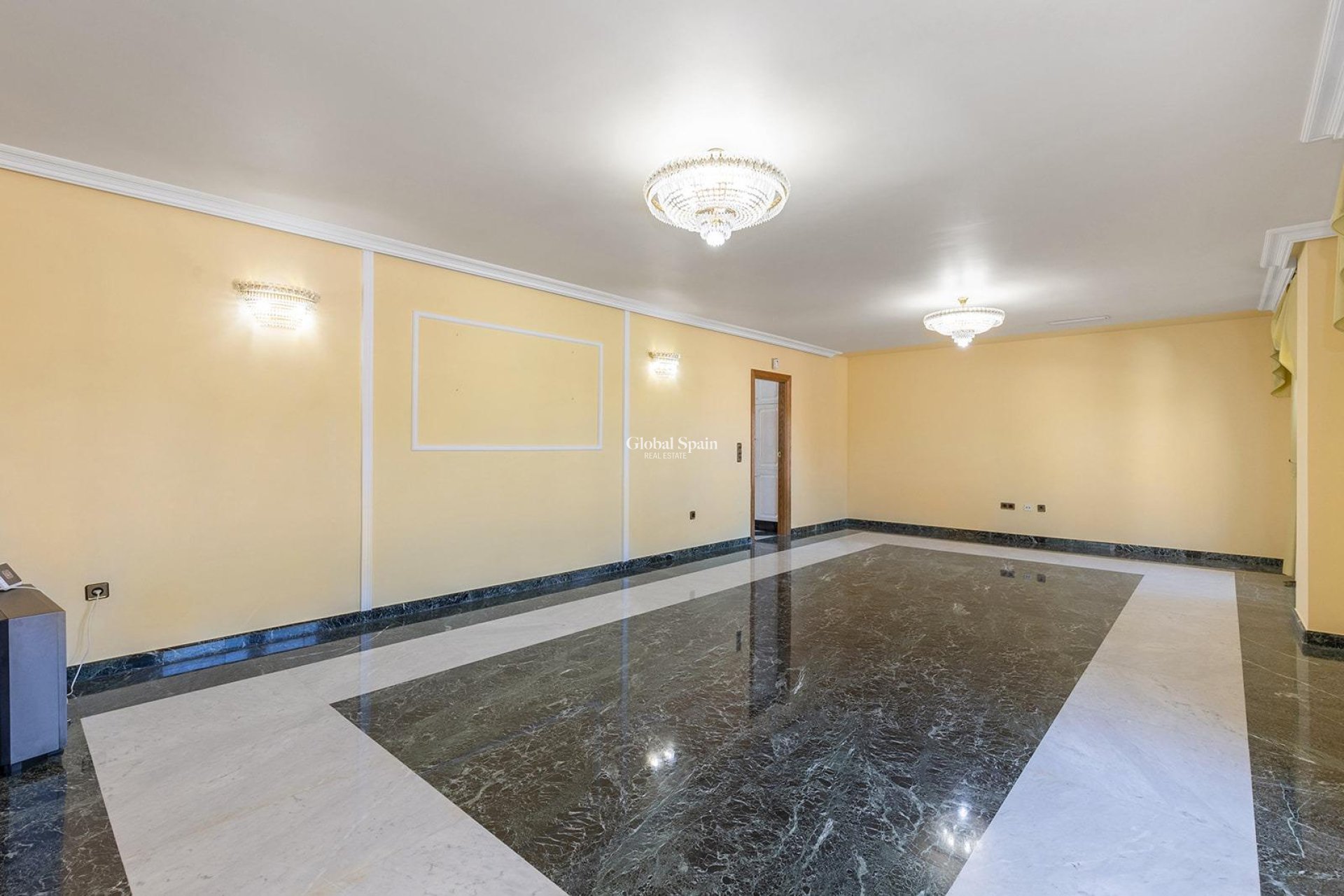 Revente - Villa -
TORREVIEJA - Torreta florida