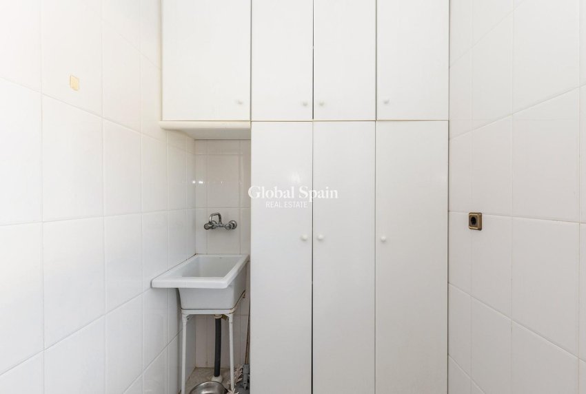 Revente - Villa -
TORREVIEJA - Torreta florida