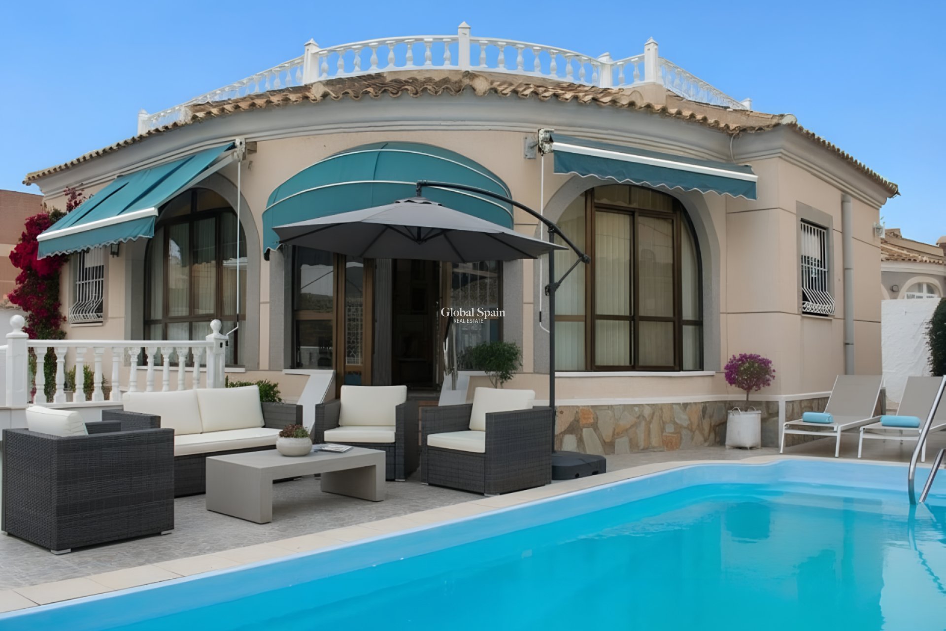 Revente - VILLA -
TORREVIEJA - Torrevieja