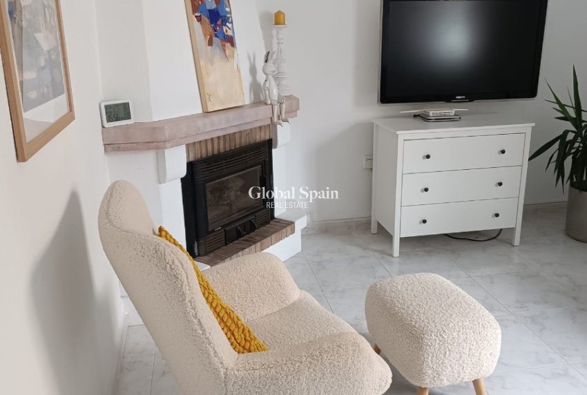 Revente - VILLA -
TORREVIEJA - Torrevieja