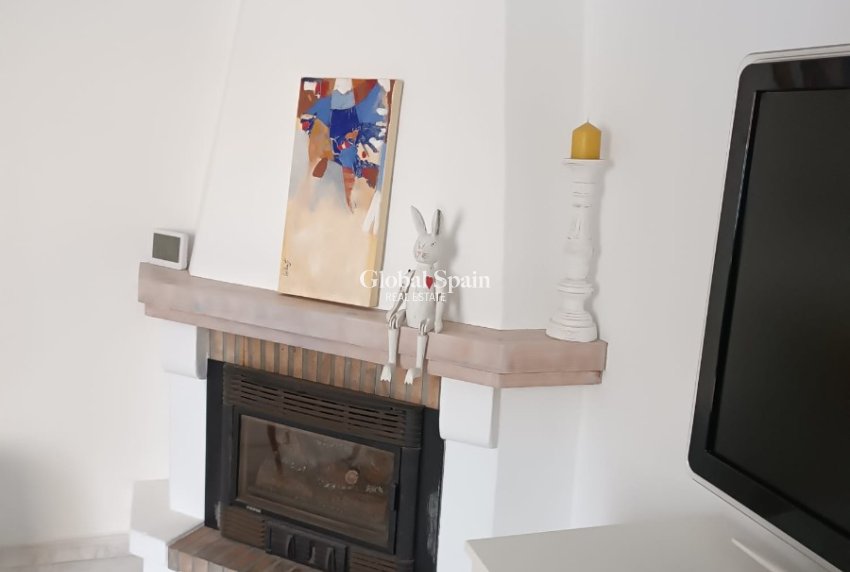 Revente - VILLA -
TORREVIEJA - Torrevieja