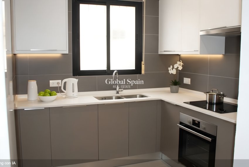 Revente - VILLA -
TORREVIEJA - Torrevieja