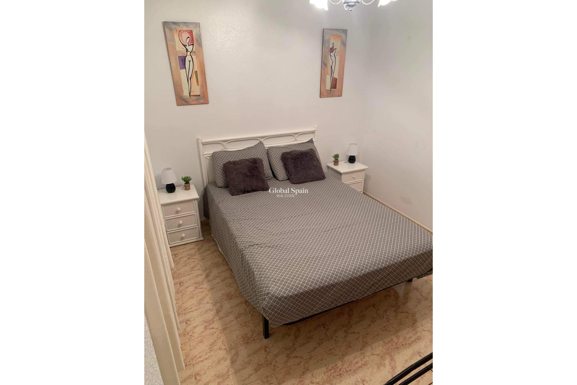 Revente - VILLA -
VILLAMARTÍN - Costa Blanca