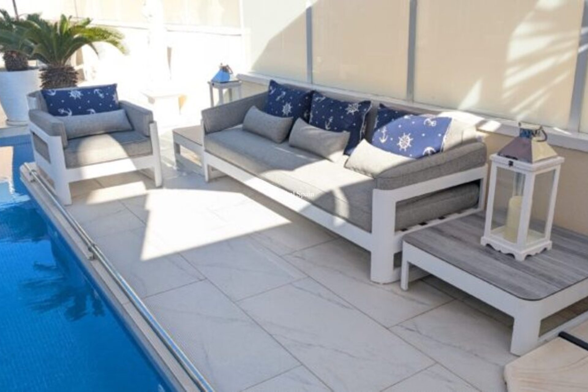 Revente - VILLA -
VILLAMARTÍN - Costa Blanca