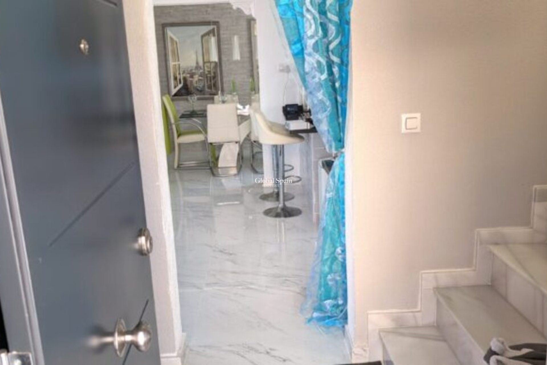 Revente - VILLA -
VILLAMARTÍN - Costa Blanca