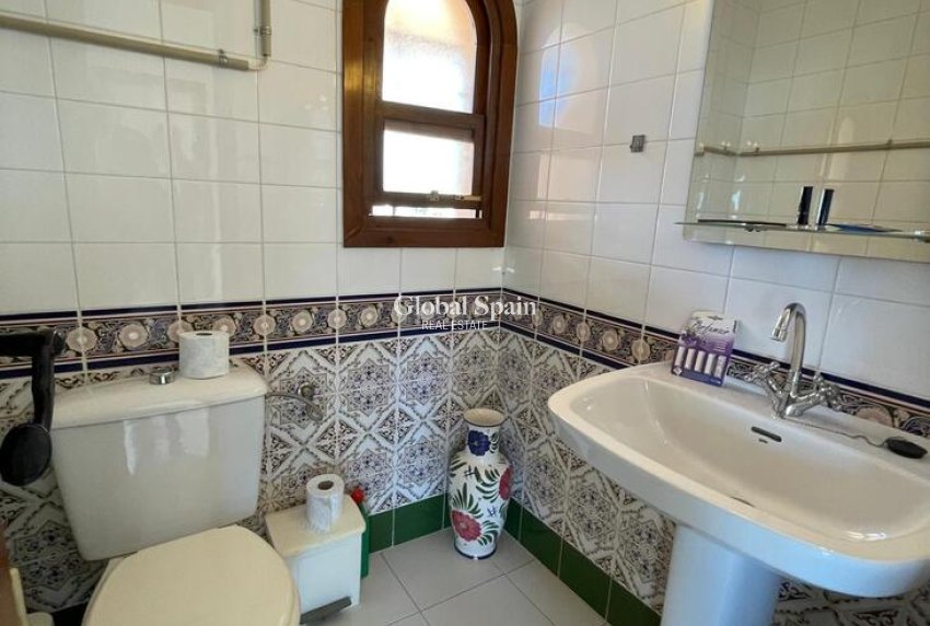 Revente - VILLA -
VILLAMARTÍN - Costa Blanca