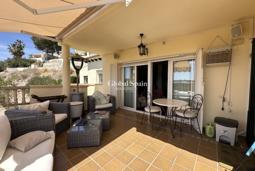 Revente - VILLA -
VILLAMARTÍN - Costa Blanca