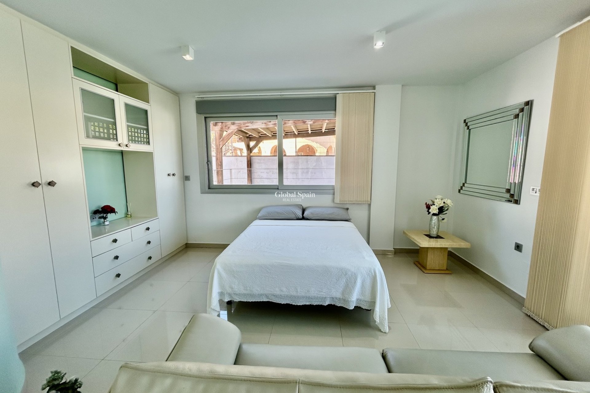 Revente - VILLA -
VILLAMARTÍN - Costa Blanca