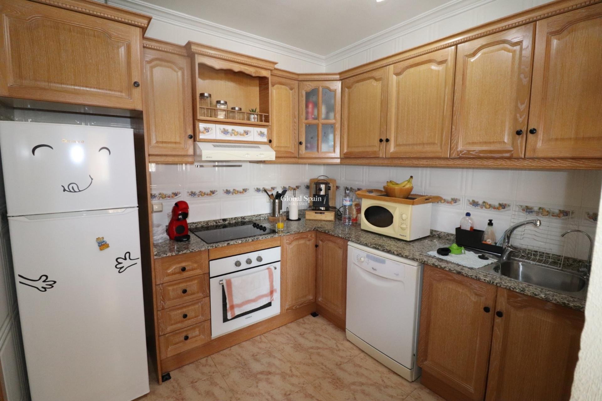 Revente - VILLA -
VILLAMARTÍN - Costa Blanca