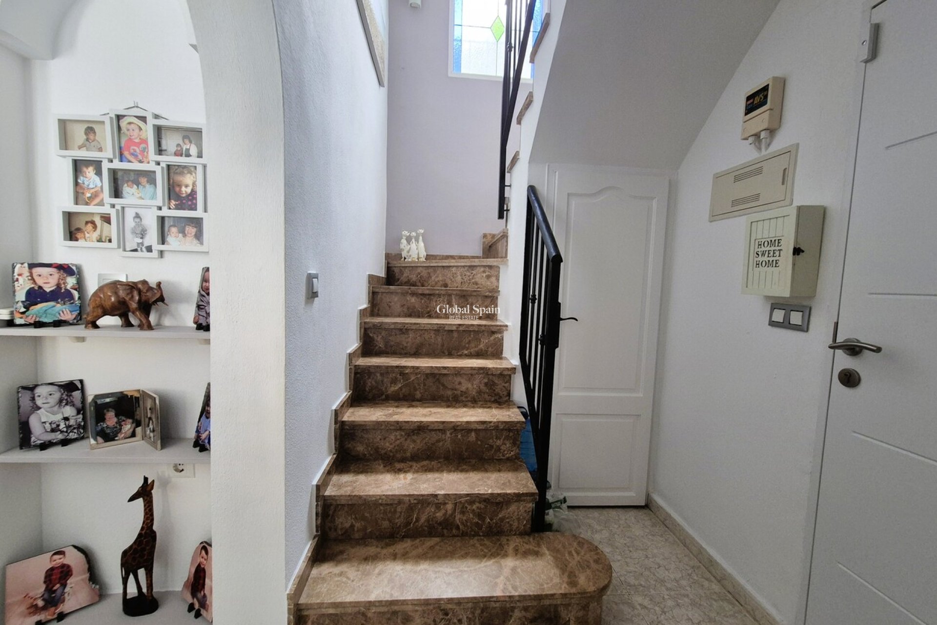 Revente - VILLA -
VILLAMARTÍN - Costa Blanca