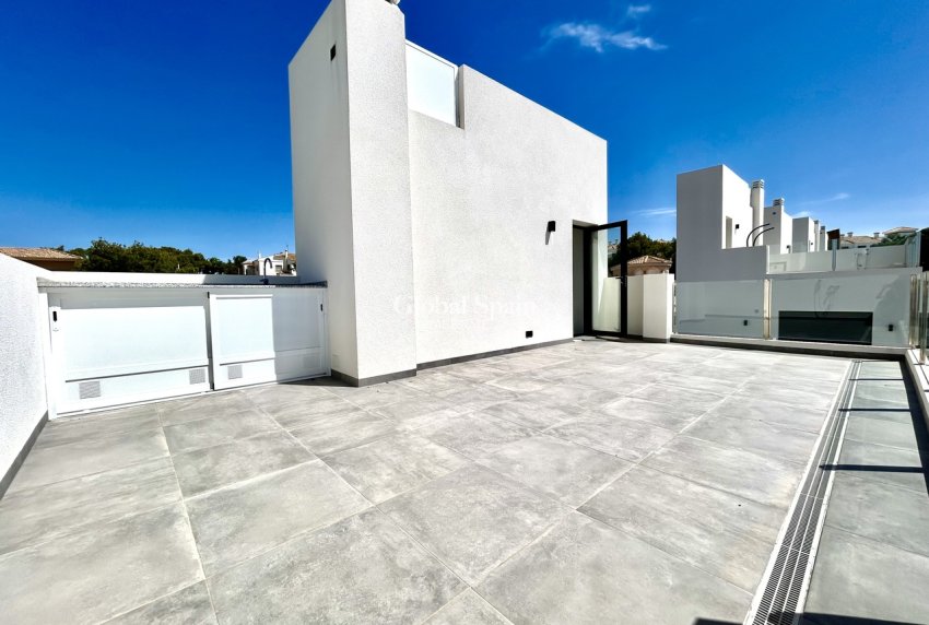 Revente - VILLA -
VILLAMARTÍN - Costa Blanca