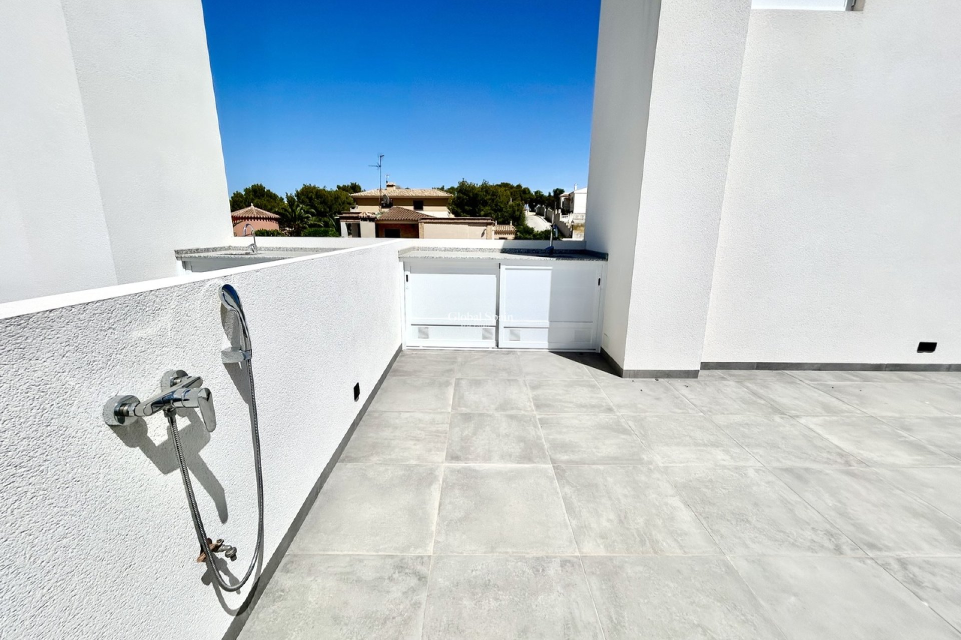 Revente - VILLA -
VILLAMARTÍN - Costa Blanca