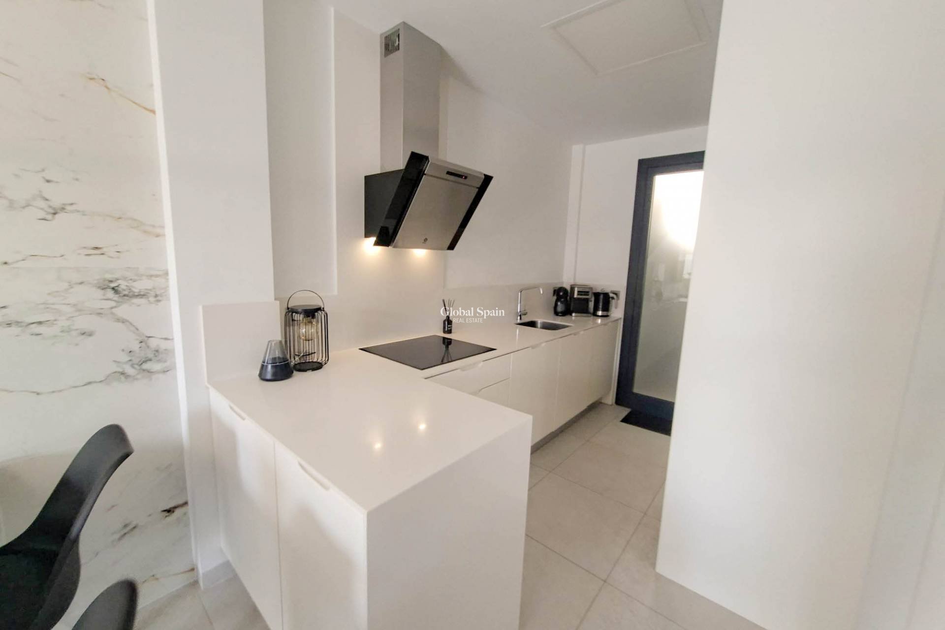Revente - VILLA -
VILLAMARTÍN - Costa Blanca