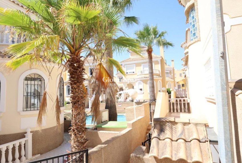 Revente - VILLA -
VILLAMARTÍN - Costa Blanca