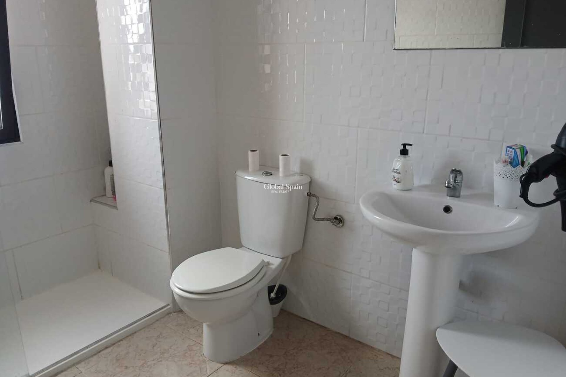 Revente - VILLA -
VILLAMARTÍN - Costa Blanca