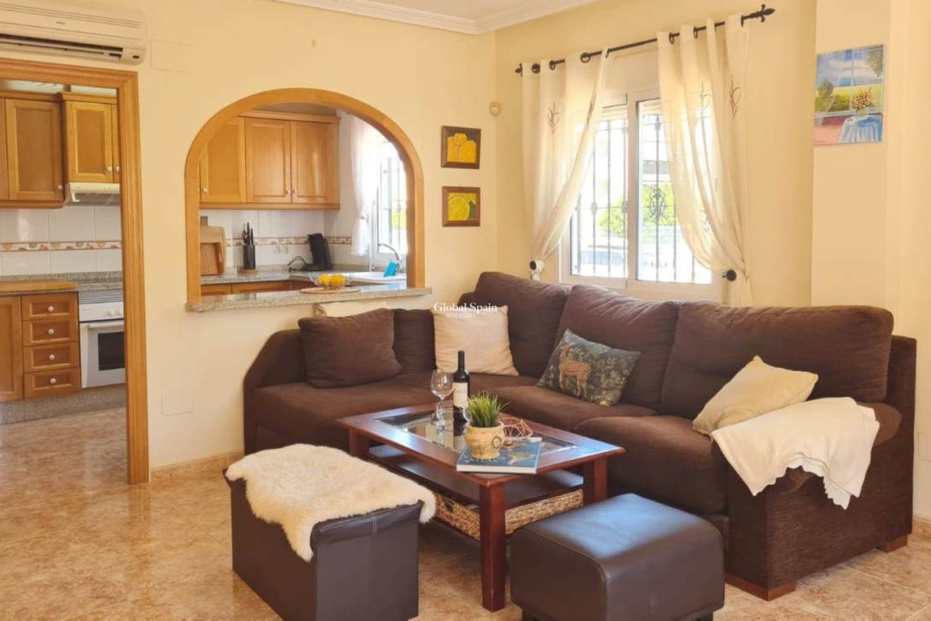 Revente - VILLA -
VILLAMARTÍN - Costa Blanca