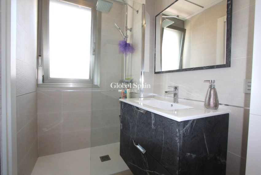 Revente - VILLA -
VILLAMARTÍN - El Galan