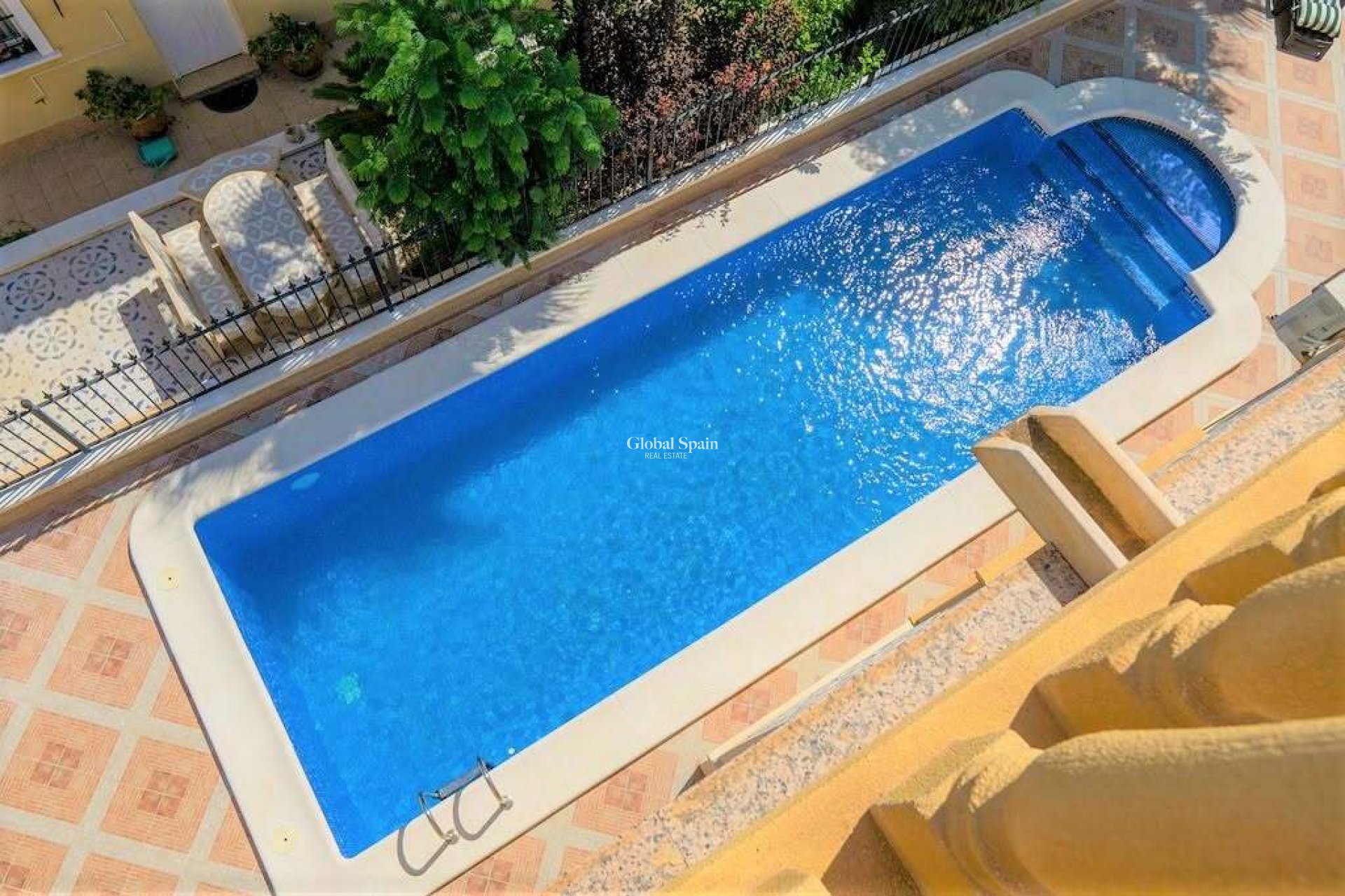 Revente - VILLA -
VILLAMARTÍN - Las Filipinas