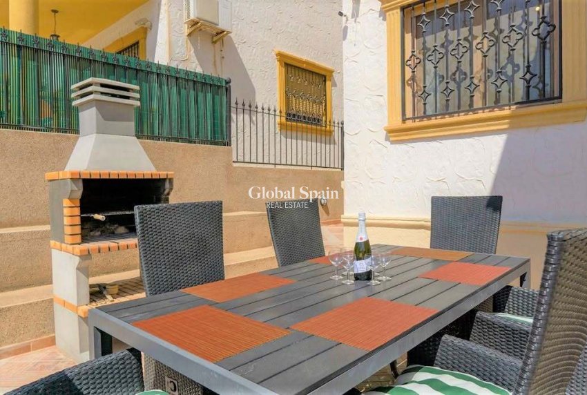Revente - VILLA -
VILLAMARTÍN - Las Filipinas