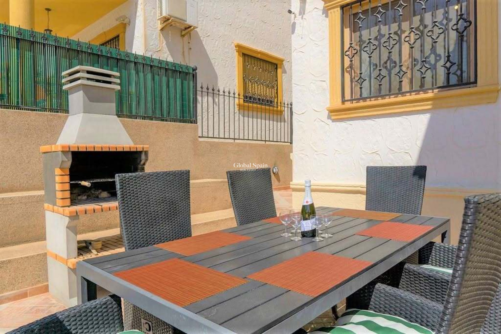 Revente - VILLA -
VILLAMARTÍN - Las Filipinas