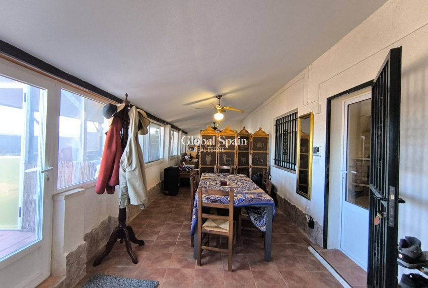 Revente - VILLA -
VILLENA - Inland