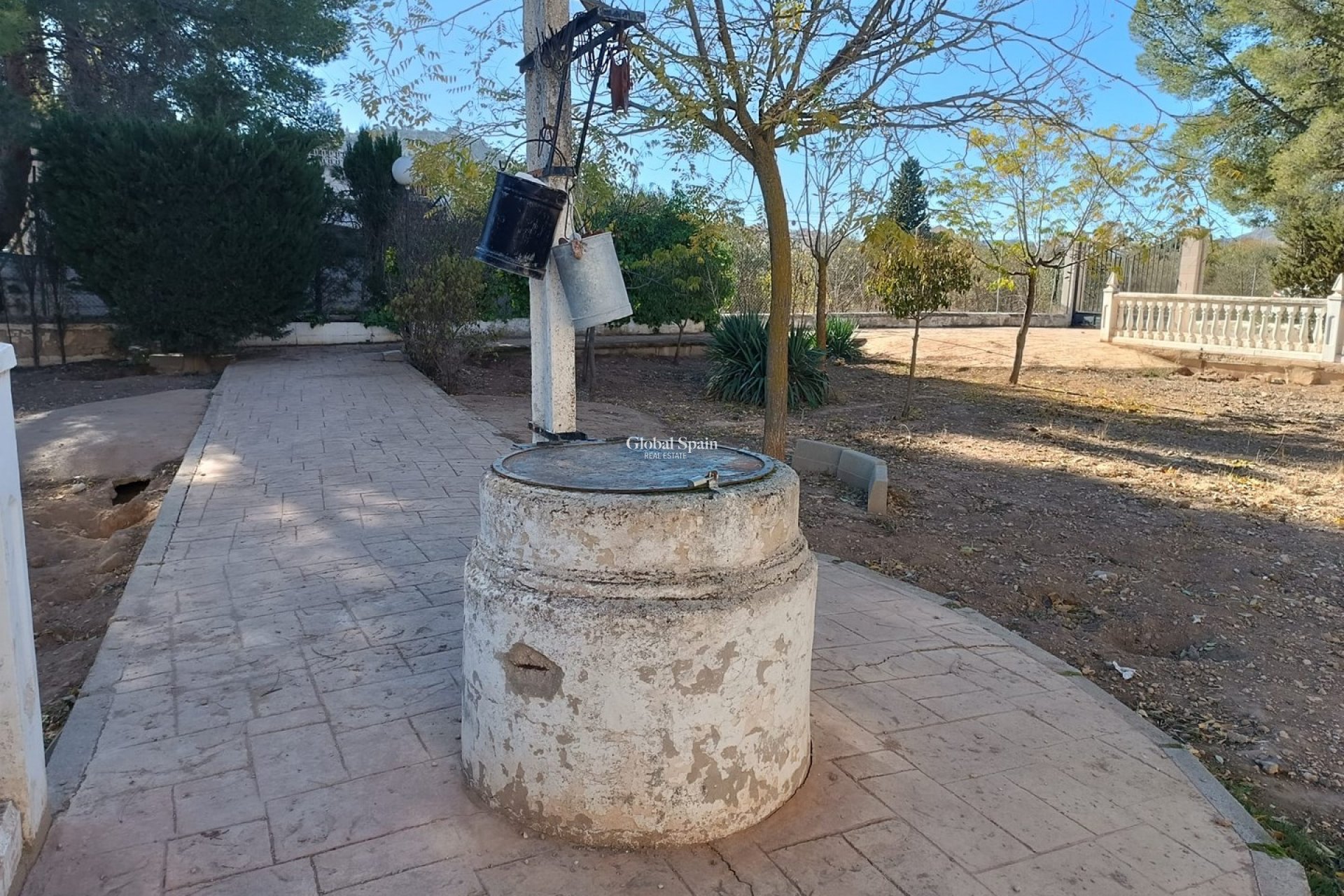 Revente - VILLA -
YECLA - Inland