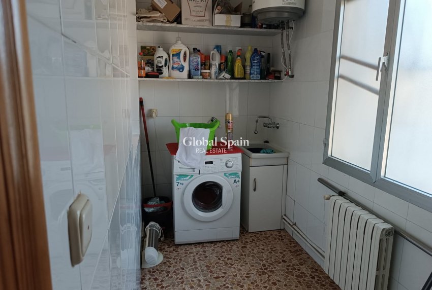 Revente - VILLA -
YECLA - Inland