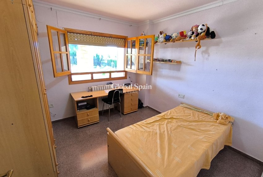 Revente - VILLA -
YECLA - Inland