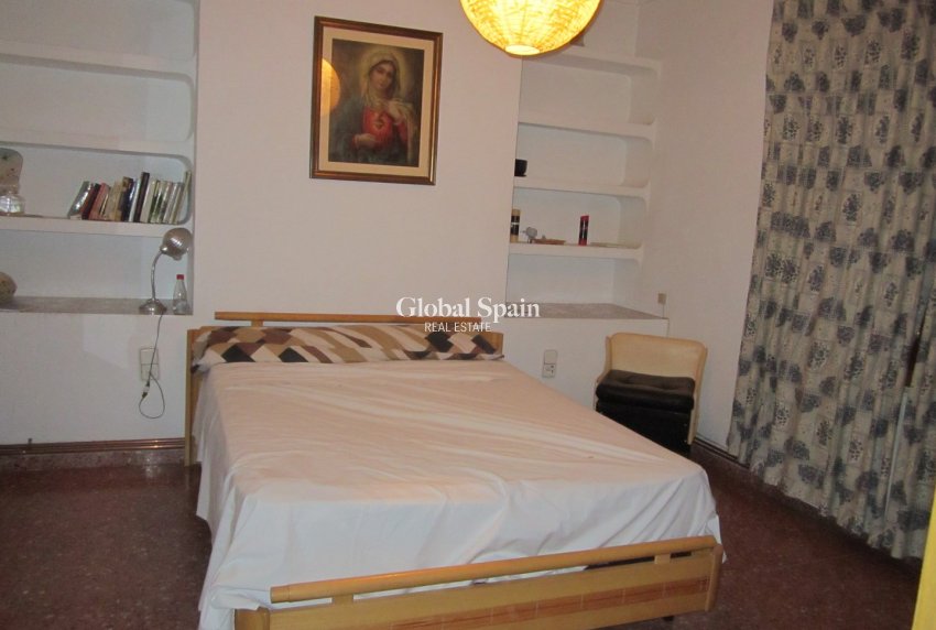 Revente - VILLA -
YECLA - Inland