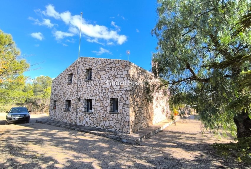 Revente - VILLA -
YECLA - Inland