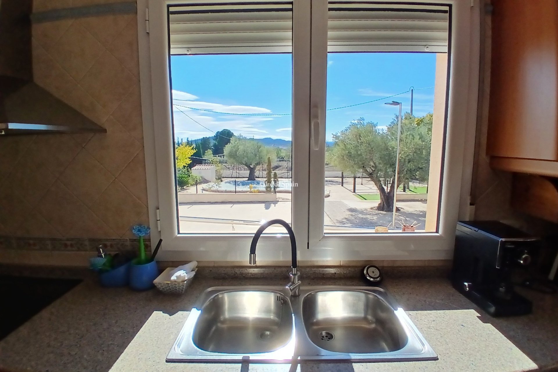 Revente - VILLA -
YECLA - Inland