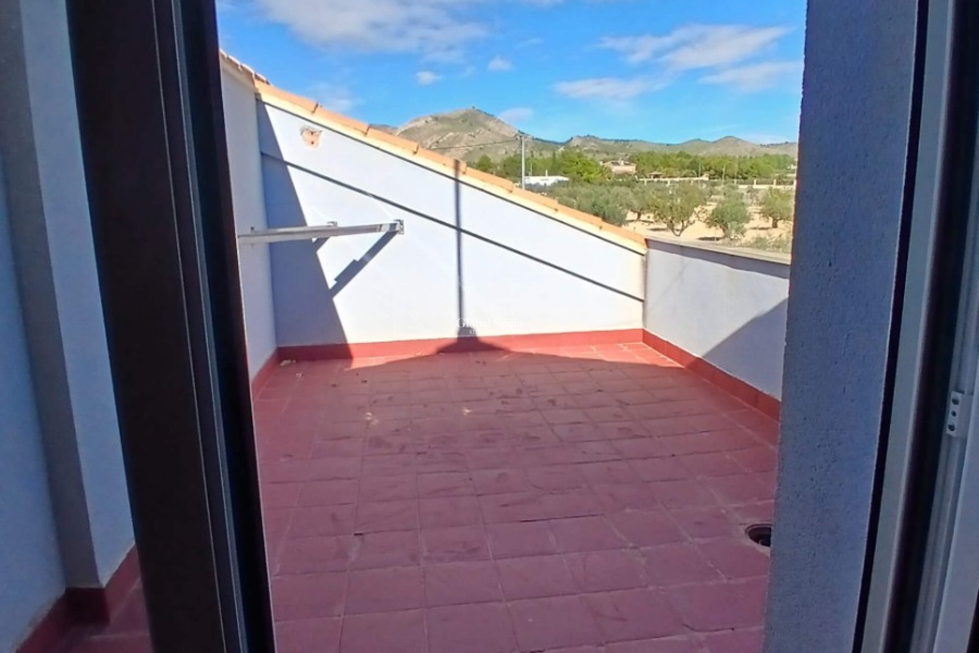 Revente - VILLA -
YECLA - Inland