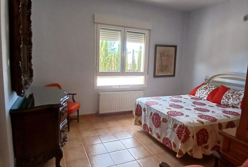 Revente - VILLA -
YECLA - Inland