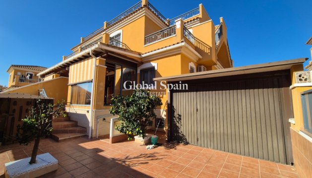 Rijtjeshuis - Wederverkoop - TORREVIEJA -
                Costa Blanca Sur