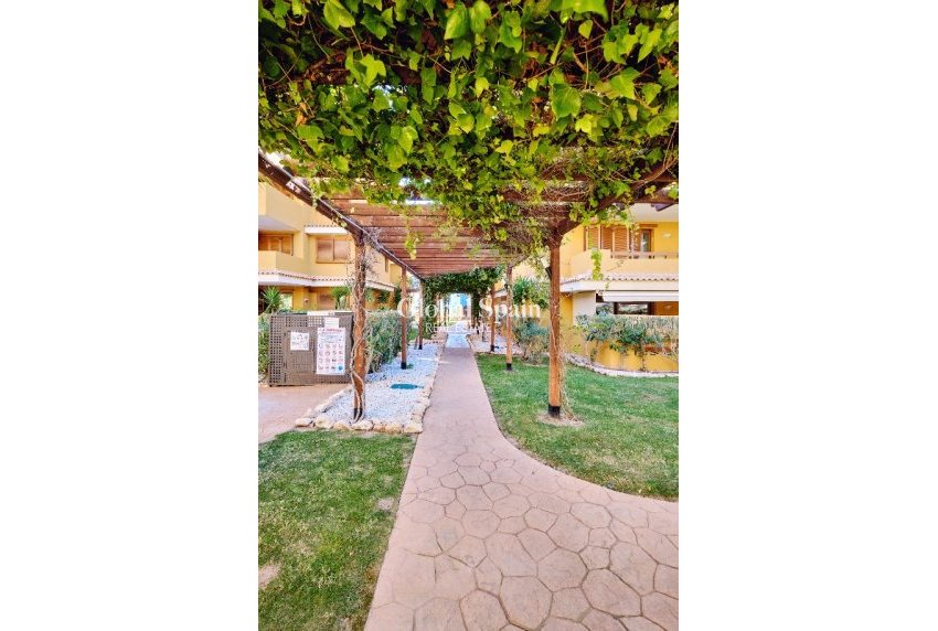 Short Term Rental - Apartment -
PUNTA PRIMA - La Entrada