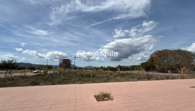 Stedelijk perceel - Wederverkoop - Piles -
                Playa