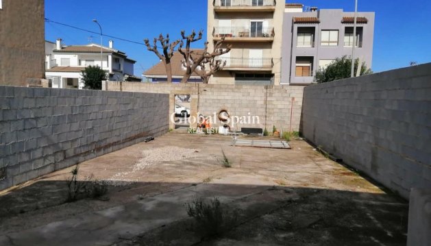 urban plot - Resale - Pego -
                Pego