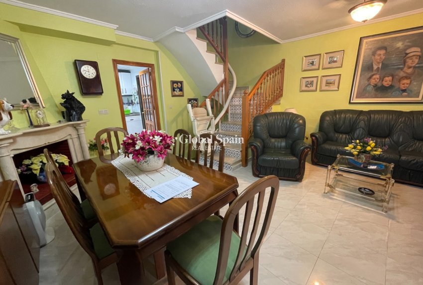 Venta - 2. Casa de pueblo -
GUARDAMAR DEL SEGURA