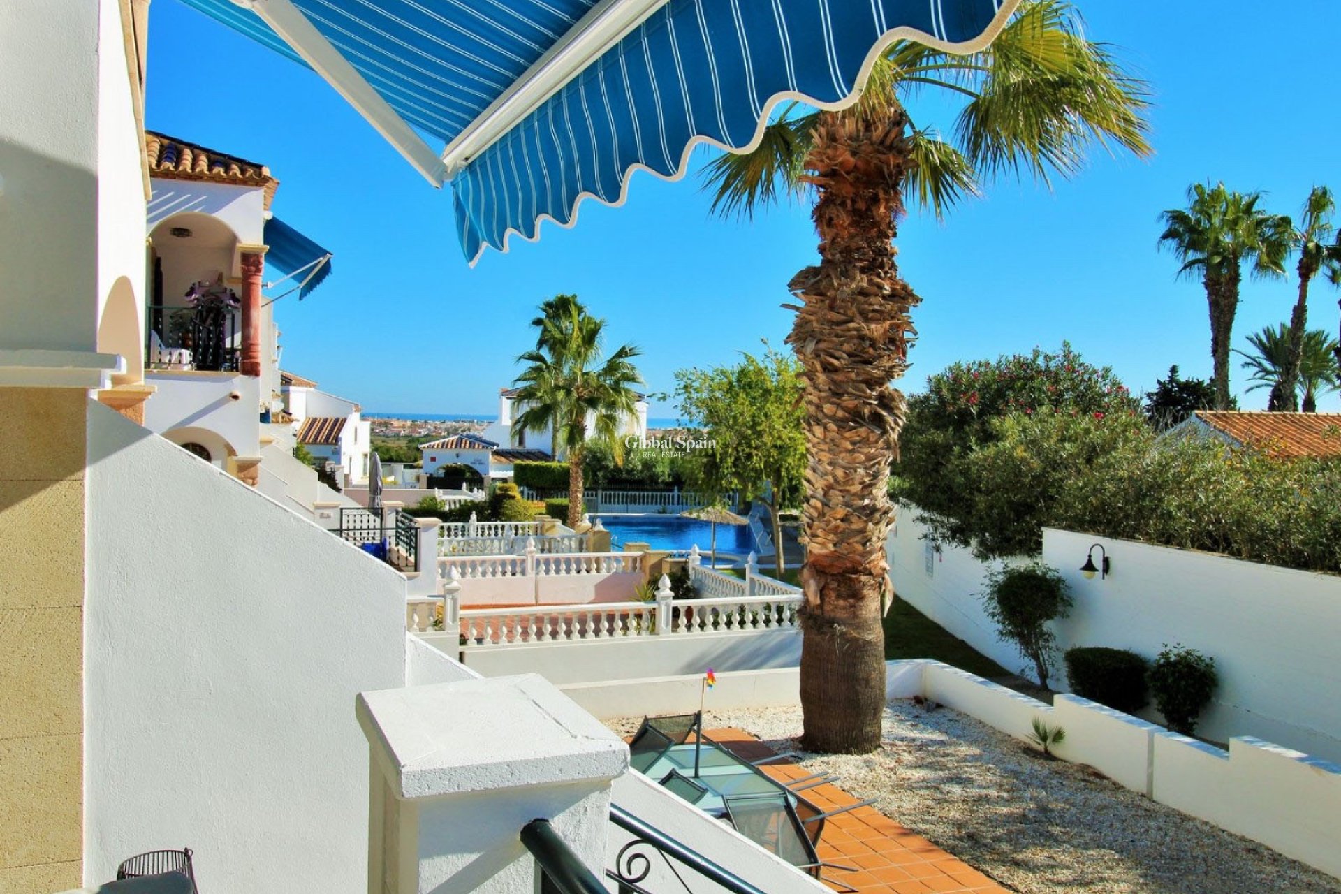 Venta - 2. Casa de pueblo -
ORIHUELA COSTA - VILLAMARTÍN